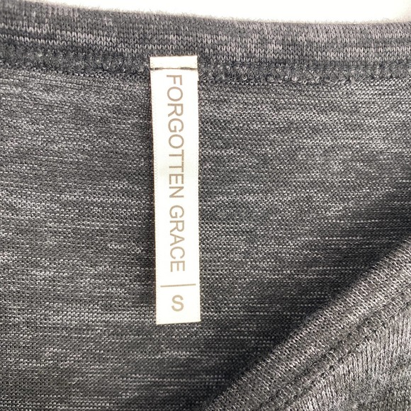 Forgotten Grace Crew Neck Long Sleeve Gray Top Size Small - Picture 5 of 7